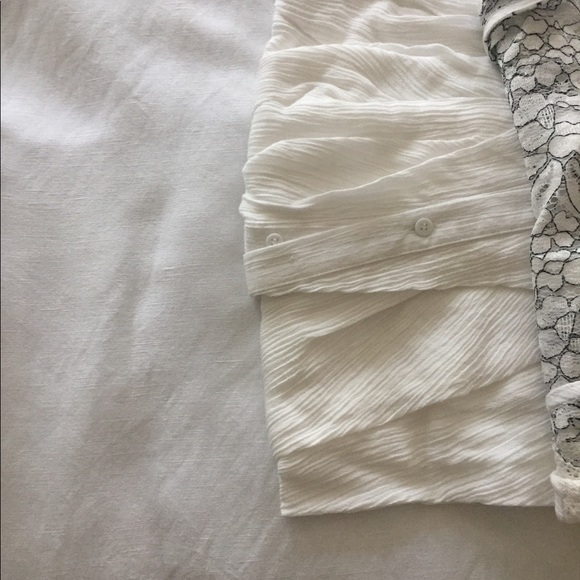 Sleeveless Button Up Tunic with Crochet Details - Picture 6 of 6