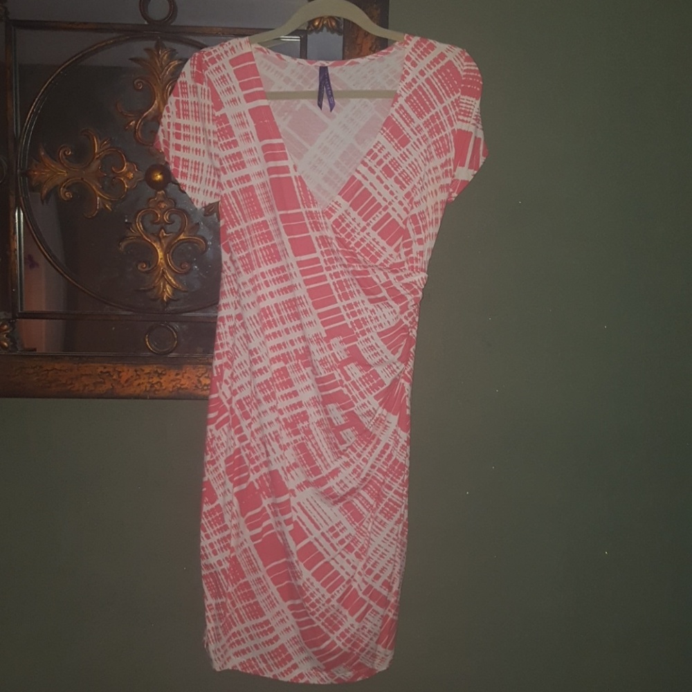 Seraphine maternity wrap dress coral/white