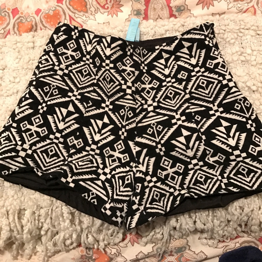 Shorts - high waist