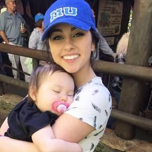 Meet your Posher, Julia