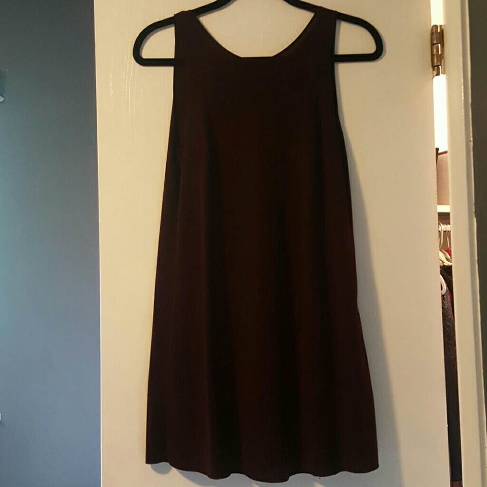 DEEP V BURGUNDY TANK SHIFT DRESS