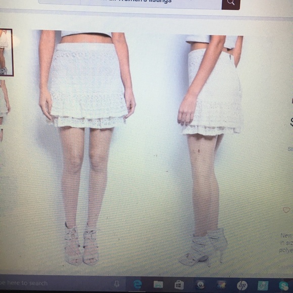 PRICE REDUCTION!! Ruffle Mini Skirt NWOT - Picture 3 of 4