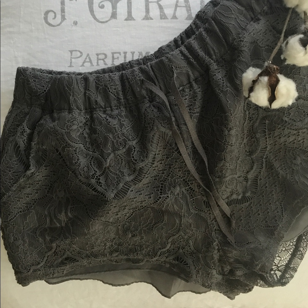 NWOT lined lightweight lace short