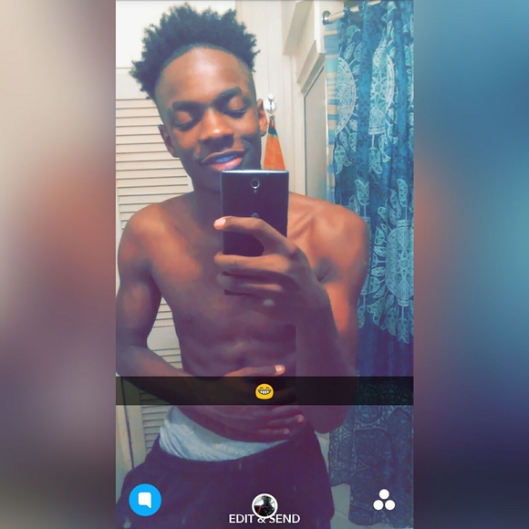 Meet your Posher, Chrïs - Picture 1 of 1