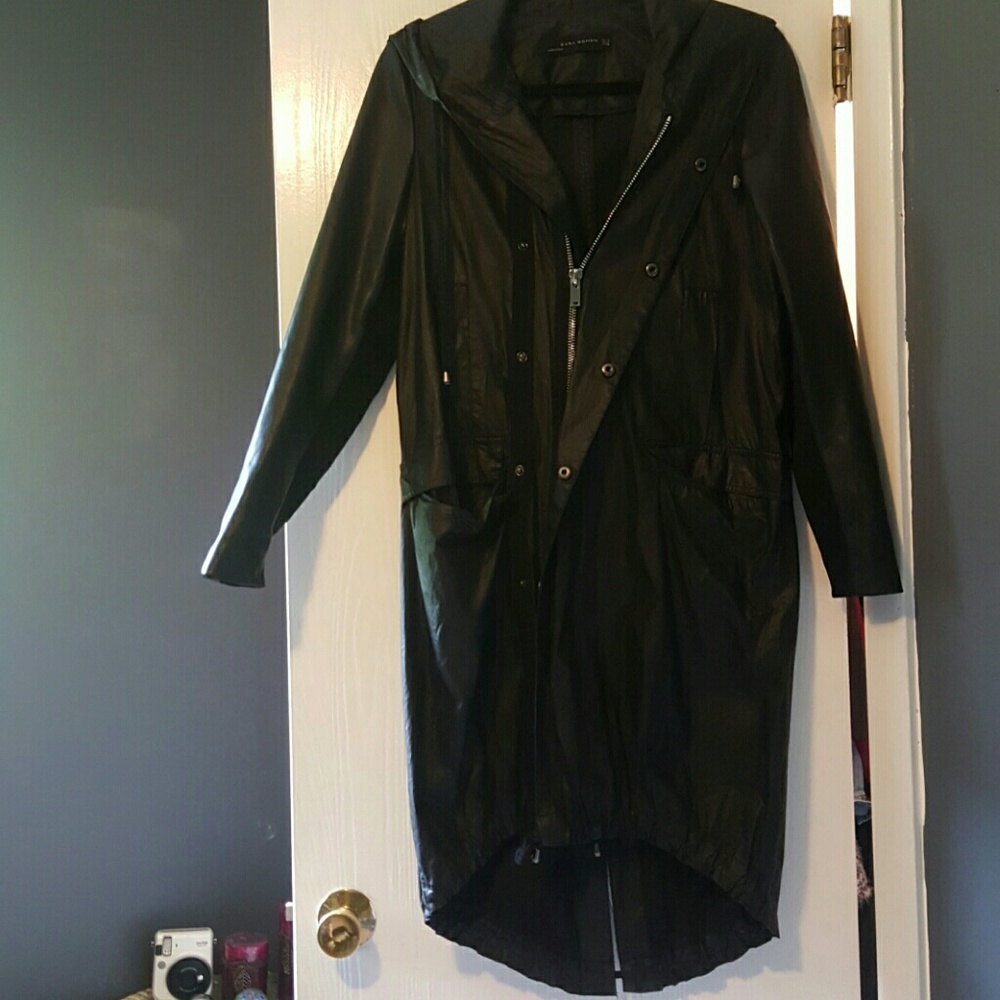 BLACK (P)LEATHER SLEEVED RAIN COAT