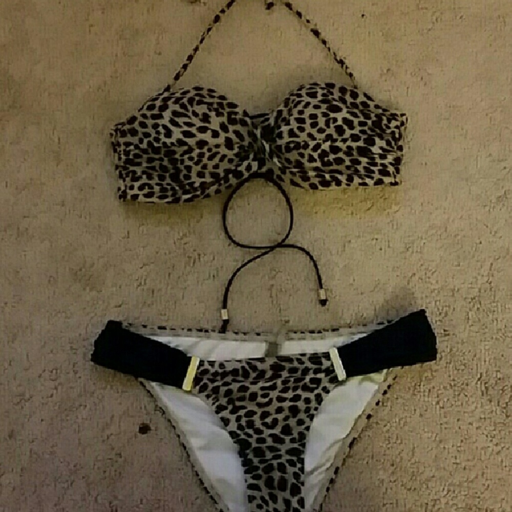 VS leopard bikini