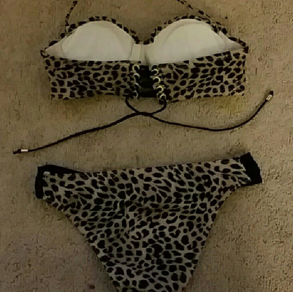 VS leopard bikini - Picture 2 of 2