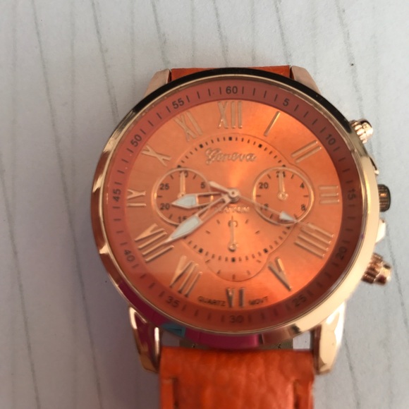 🔶Orange Watch ⌚️ 🔶 - Picture 2 of 4