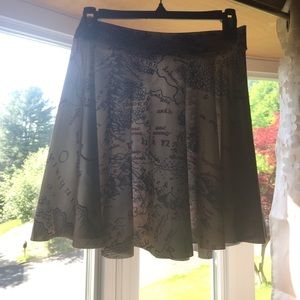 Women's brown,black and red map print mini skirt