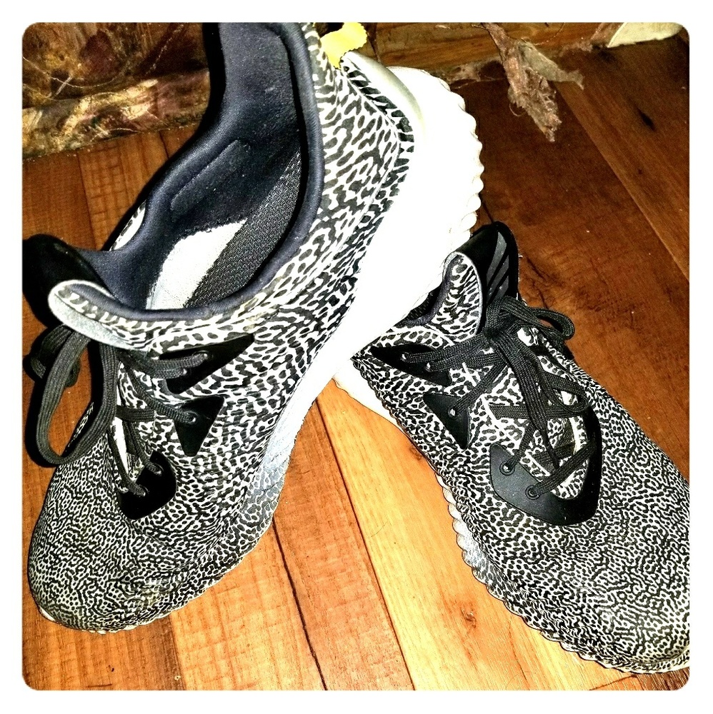 Adidas Alpha Bounce