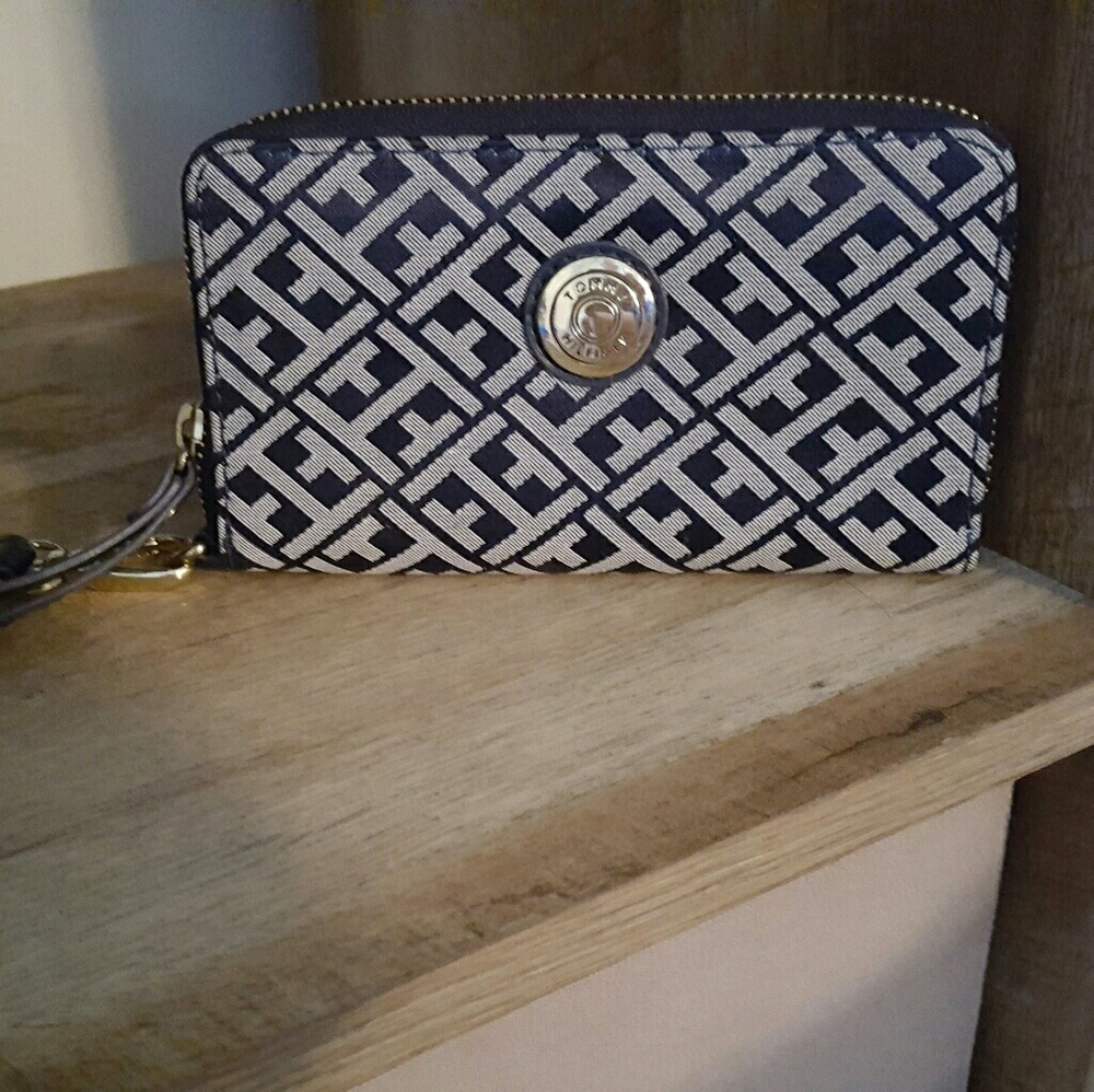 Tommy Hilfiger Wallet