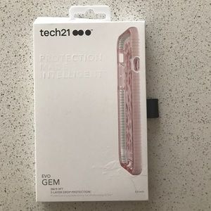 Tech 21 iPhone 7 PLUS phone case