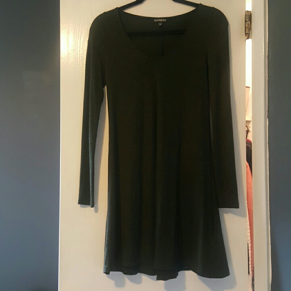 DARK GREEN V NECK DRESS