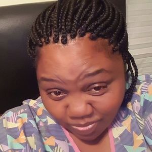 Meet your Posher, Abigail