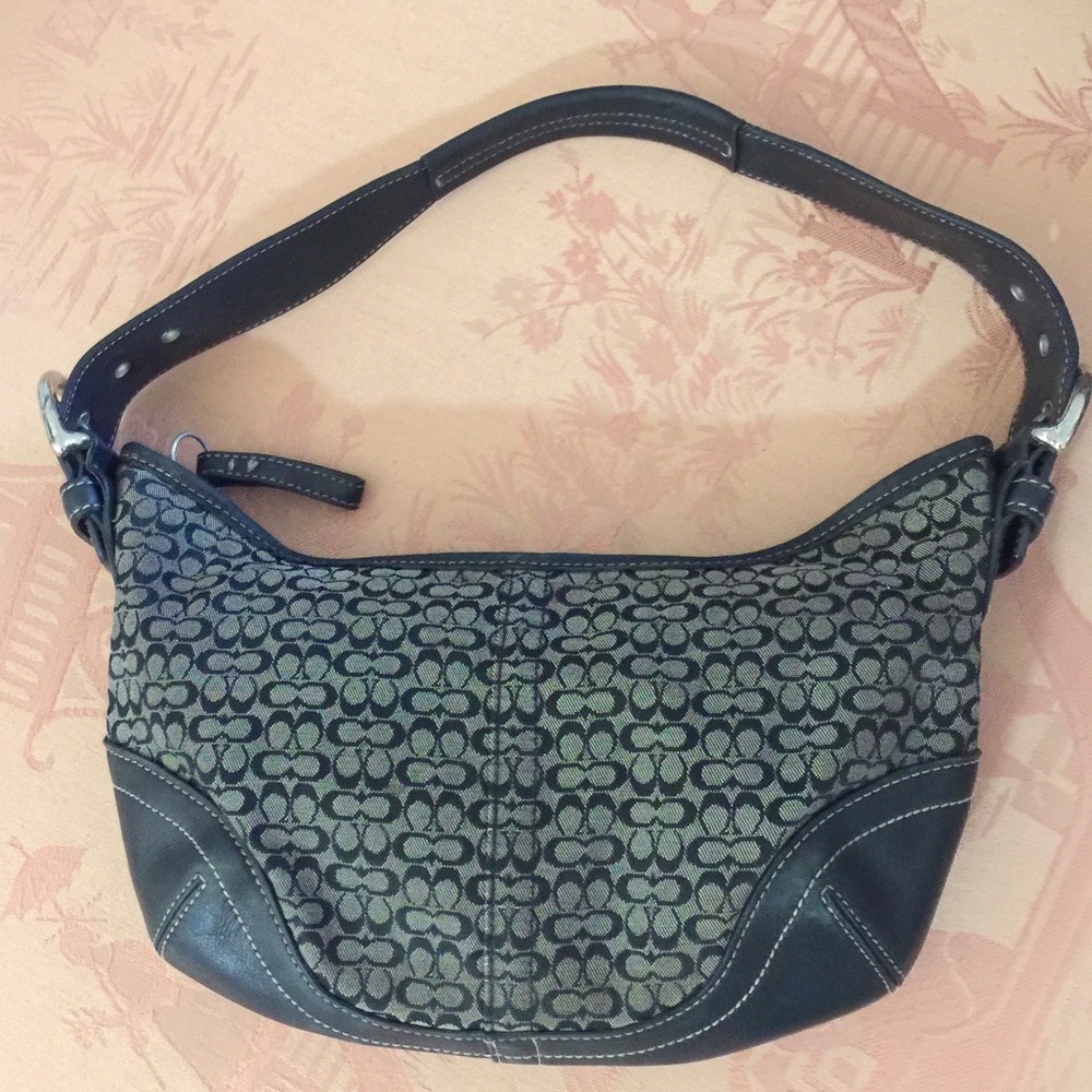 Coach Signature Soho Hobo shoulder bag - Picture 2 of 6