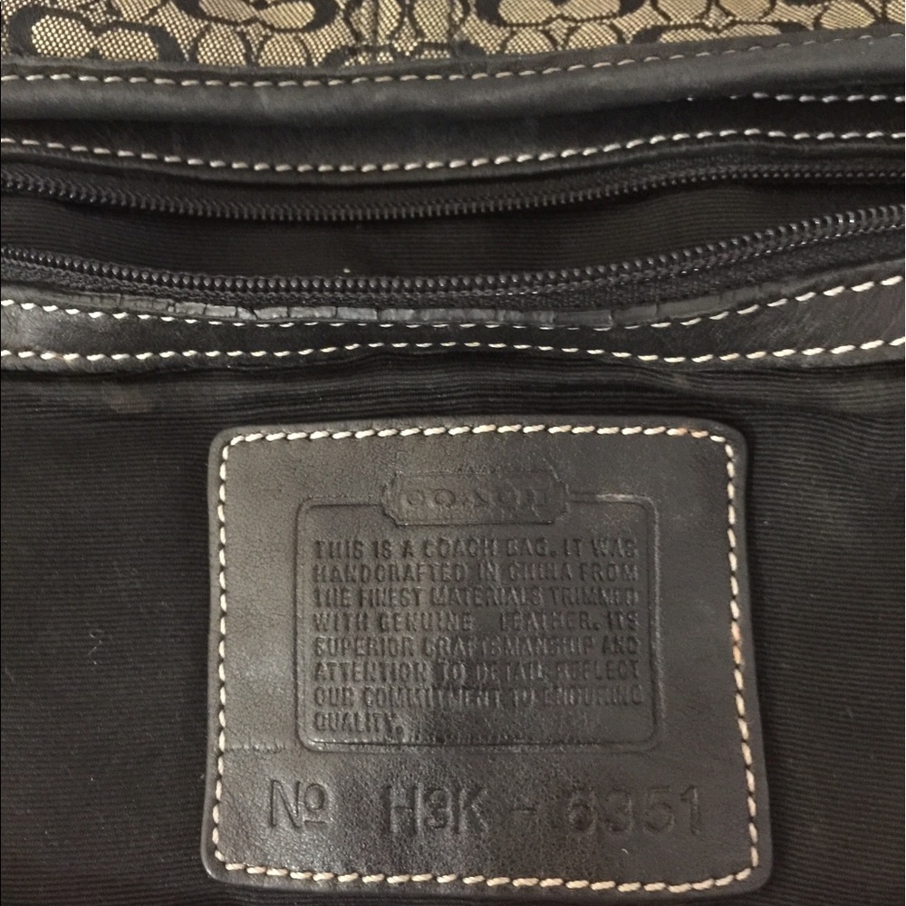 Coach Signature Soho Hobo shoulder bag - Picture 4 of 6