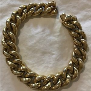 Beautiful rolled 14k gold bracelet! 💯% authentic