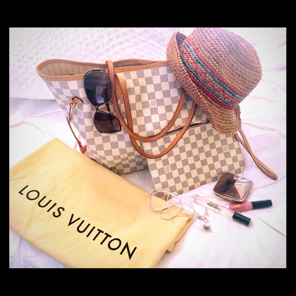 Louis Vuitton Damier Azul Neverful MM