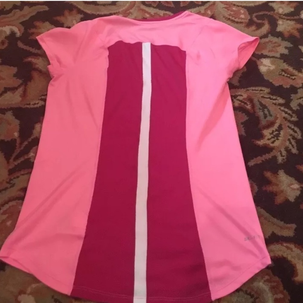 Nike Shirt - Picture 3 of 4