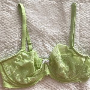 VS-Body by Victoria unlined Demi 38d
