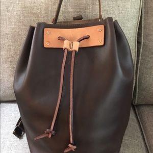 saddleback leather bucket backpack