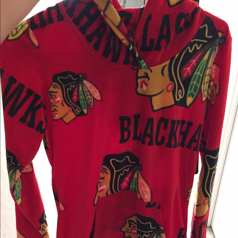 NWT Chicago Blackhawks top