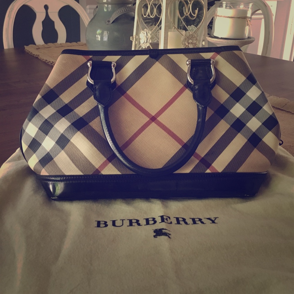 Authentic Burberry Purse and Wallet