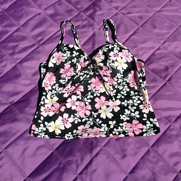 Victoria's Secret Other - Victoria's Secret takini