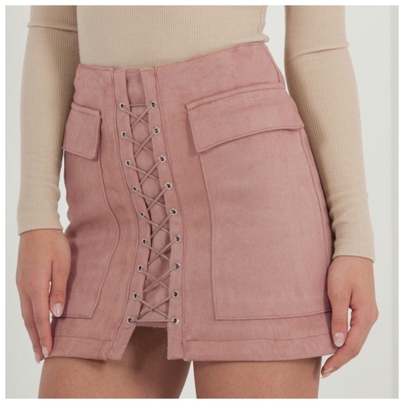 🌺 Soft Pink Microfiber Skirt - Picture 4 of 7