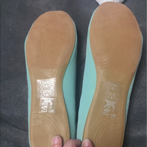 Mint flats with ankle strap. IHeart brand size 5. - Picture 5 of 5