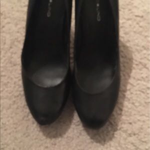 Bandolino high heel shoes