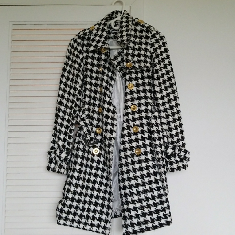 Trench coat gold button