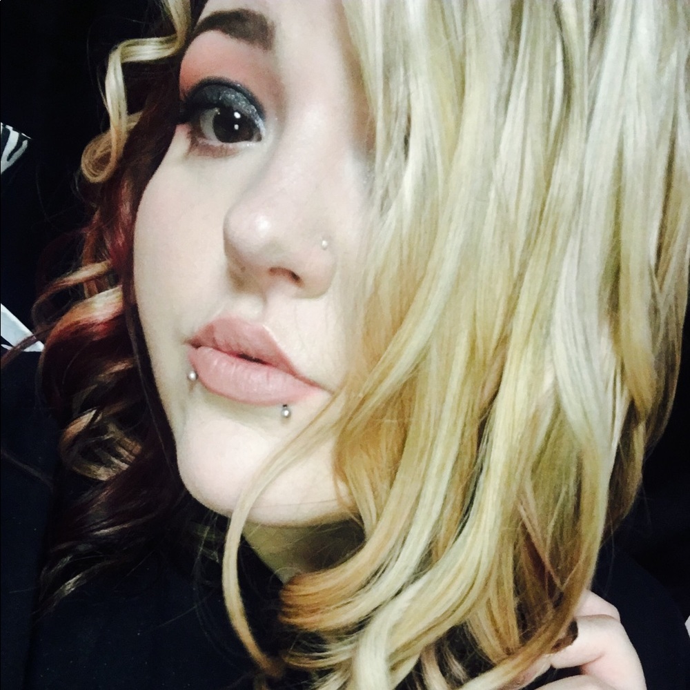 Meet your Posher, Brittany