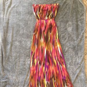 Brush strokes strapless maxi dress