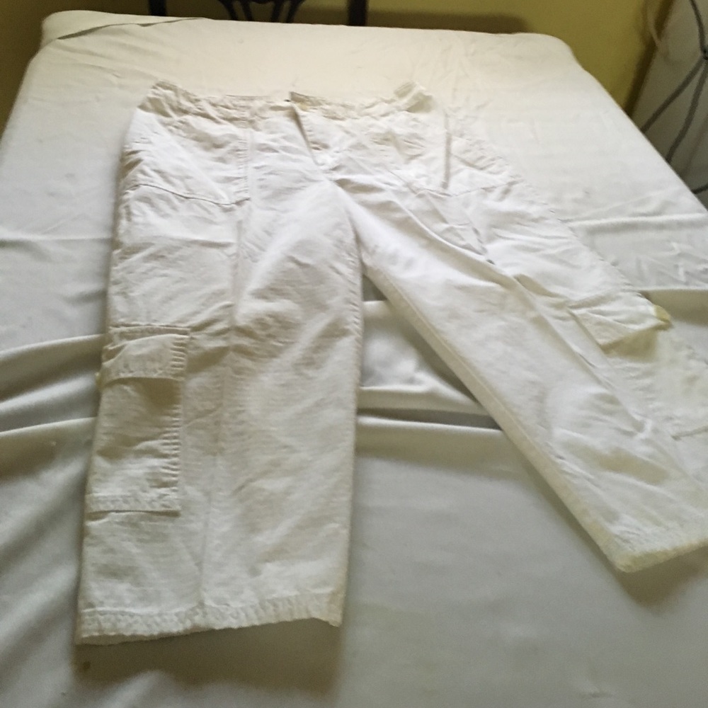 Women's capris