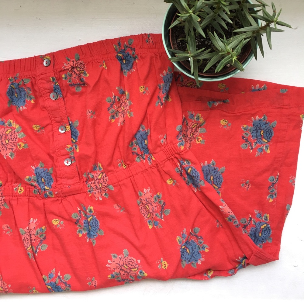American Eagle strapless red floral linen dress