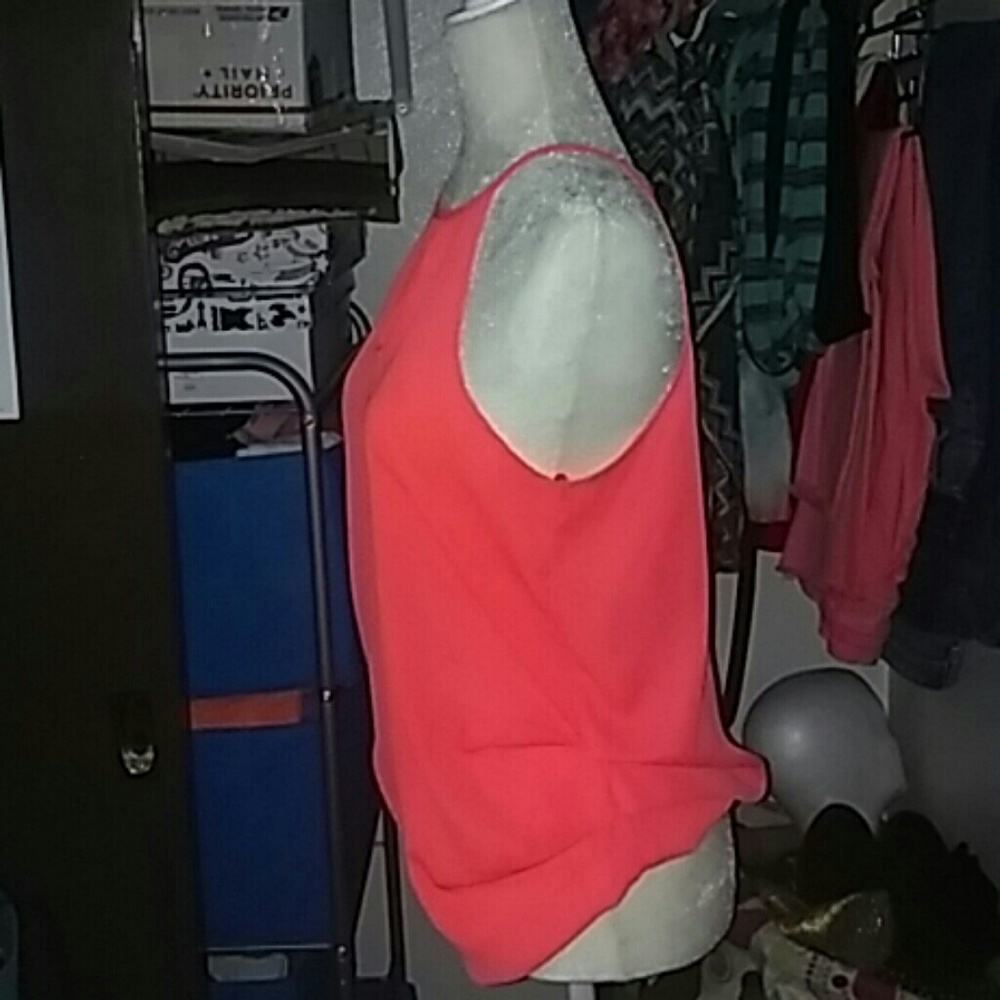 Top - Picture 4 of 4