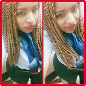 Meet your Posher, Latoya