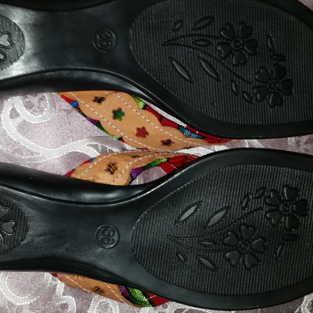 Women's Suede Sandals  NEW - Picture 4 of 7