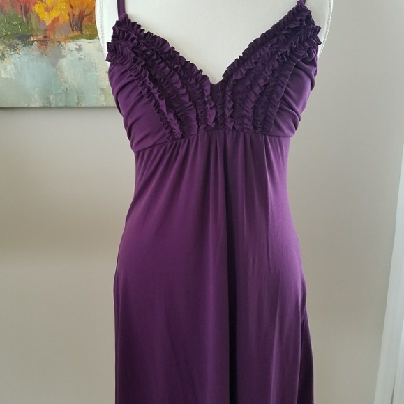 *SOLD* Heart & Soul Plunge-neck flirty purple dress. M - Picture 3 of 6