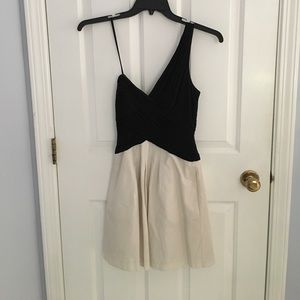 BCBGMAXAZRIA Formal One Shoulder Dress