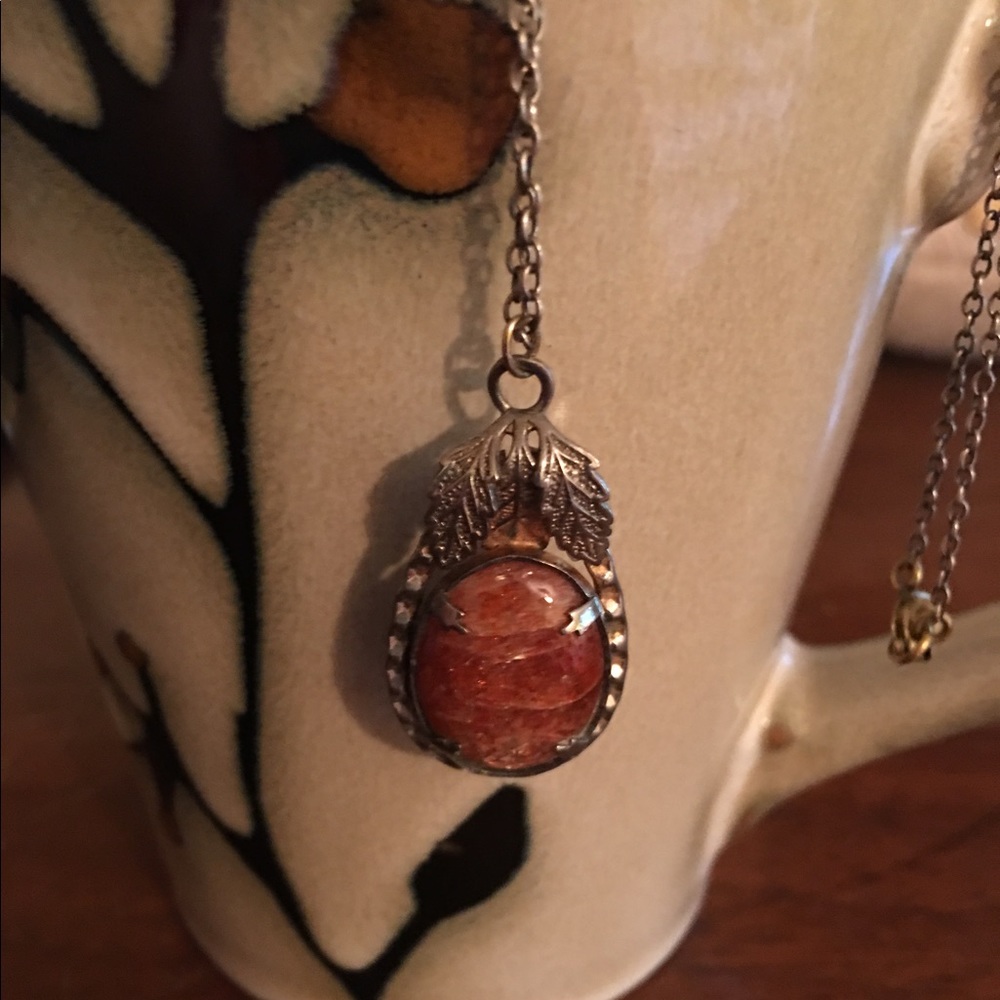 Rusty orange stone pendant short chain