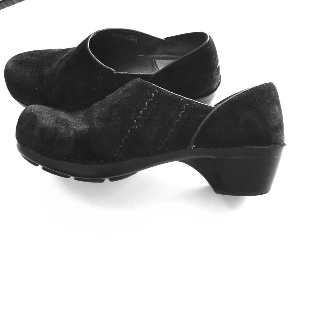Black suede Dansko shoes.