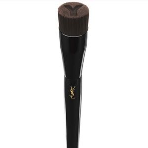 NWOT YSL Foundation Brush
