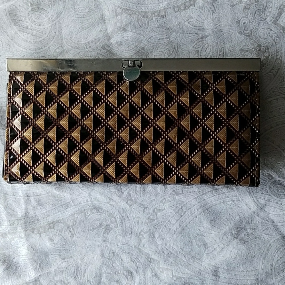 Wallet clutch