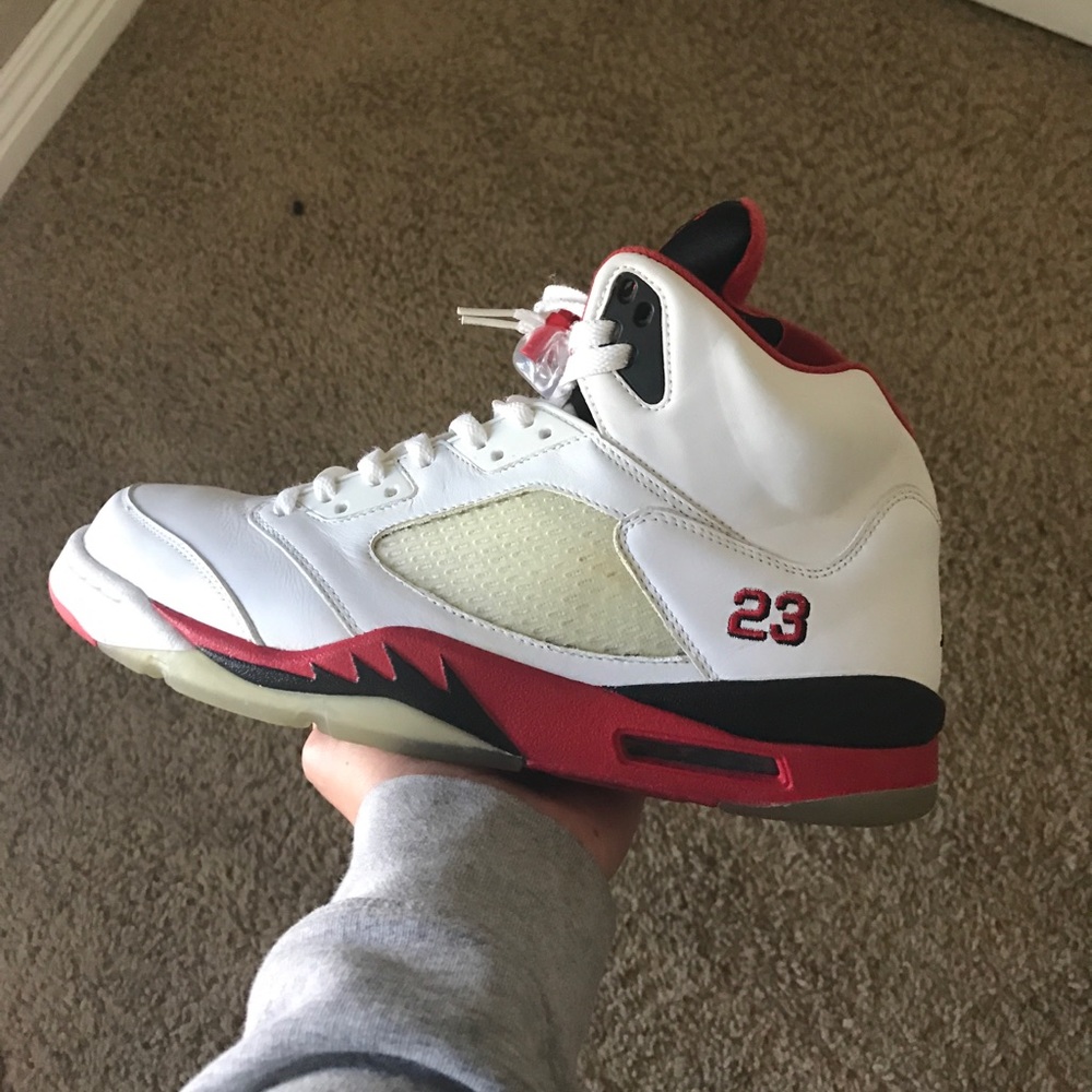 2006 Air Jordan Fire Red 5