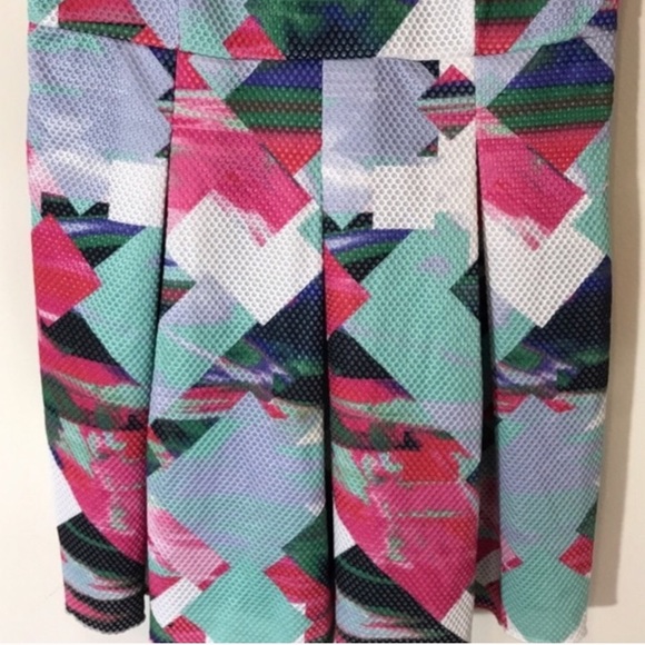 Harper and Liv Dress - Picture 3 of 3