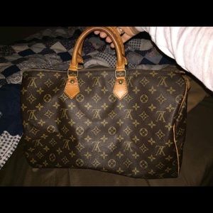Louis Vuitton Speedy 40