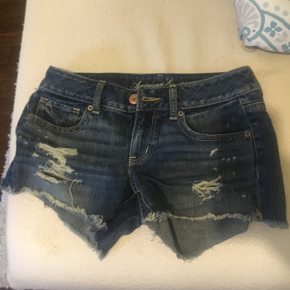 American eagle distressed shorts