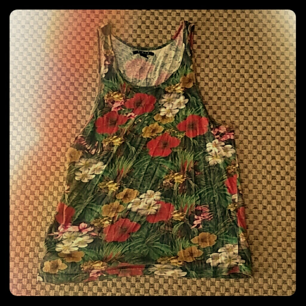 Floral tanktop